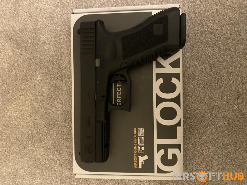 GHK Glock 17 - Used airsoft equipment