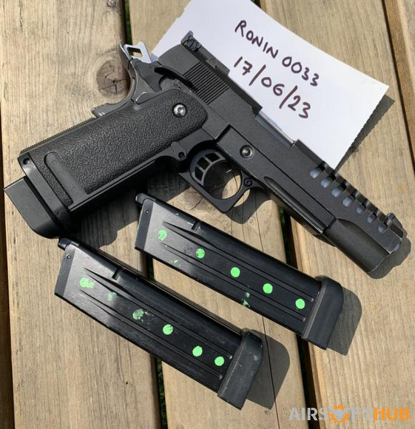 WE Hi Capa 5.1 with 3 mags - Used airsoft equipment