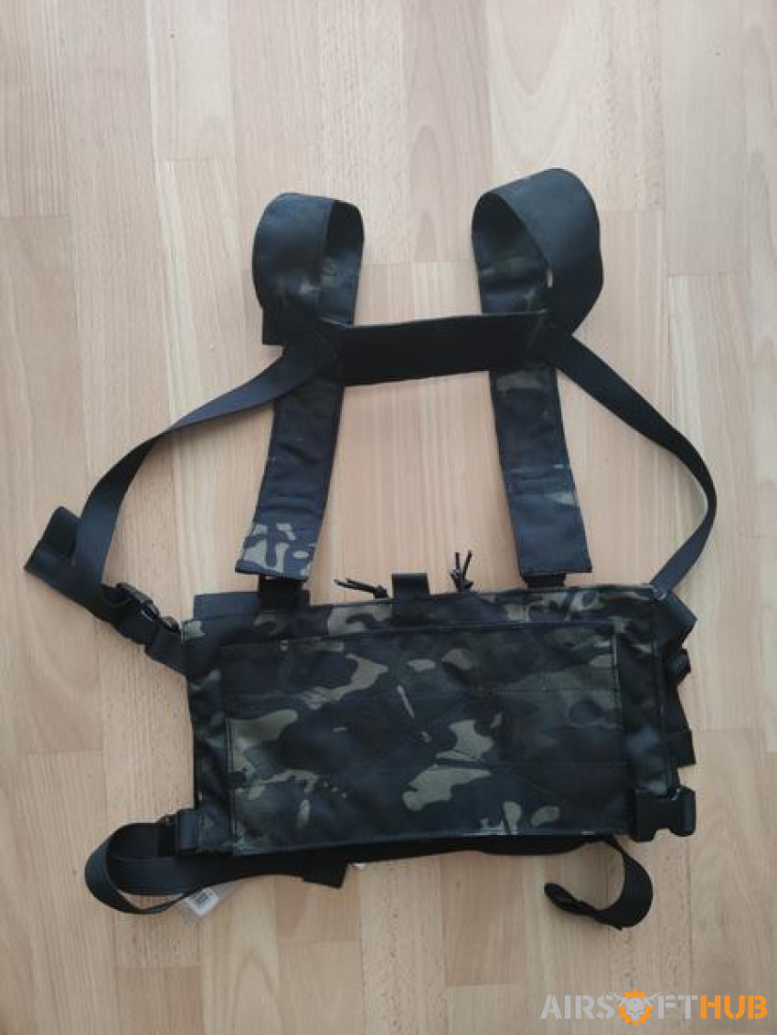 Brand new 8 fields chest rig m - Used airsoft equipment