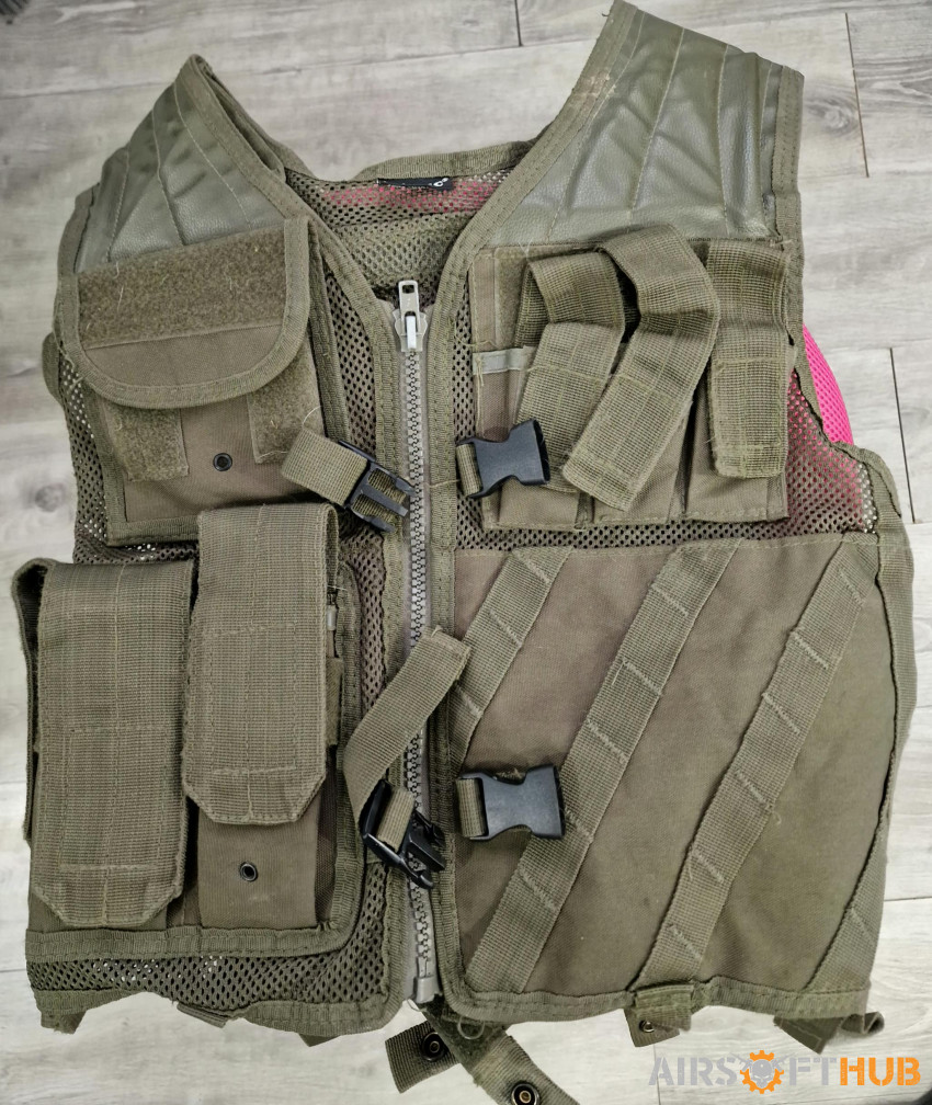 Various vests - Used airsoft equipment