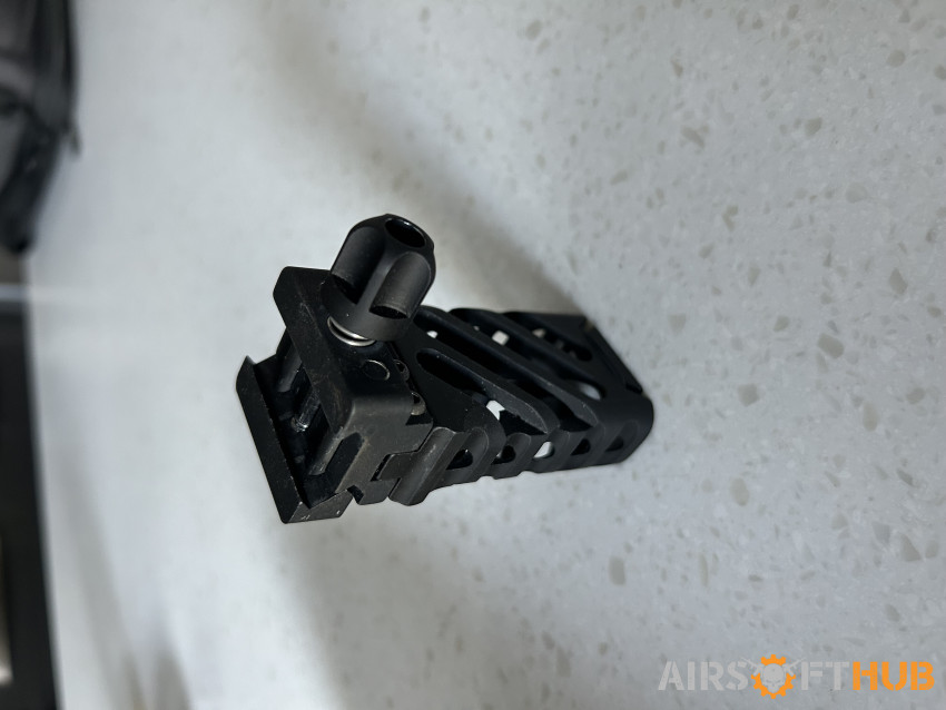 Vertical Grip - Used airsoft equipment