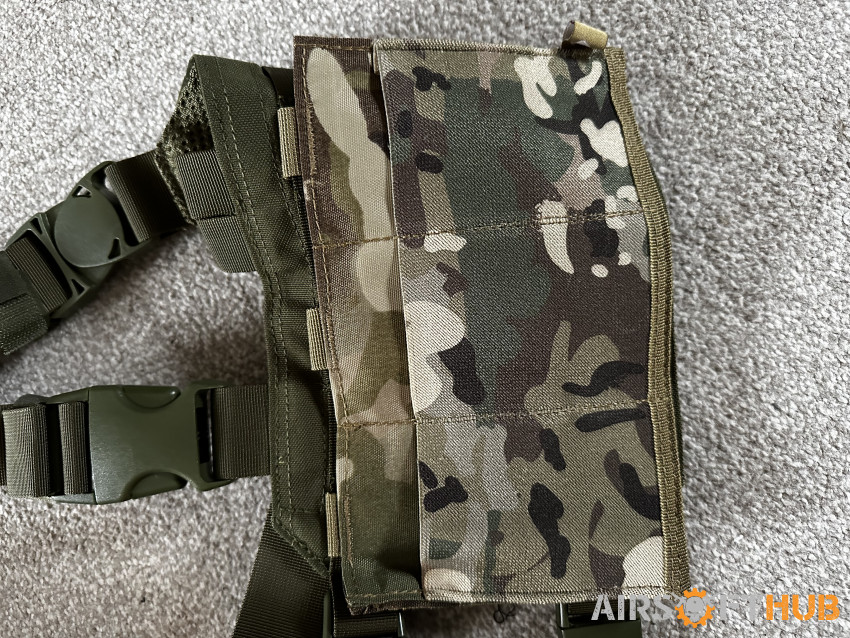 Chest rig with extras - Used airsoft equipment