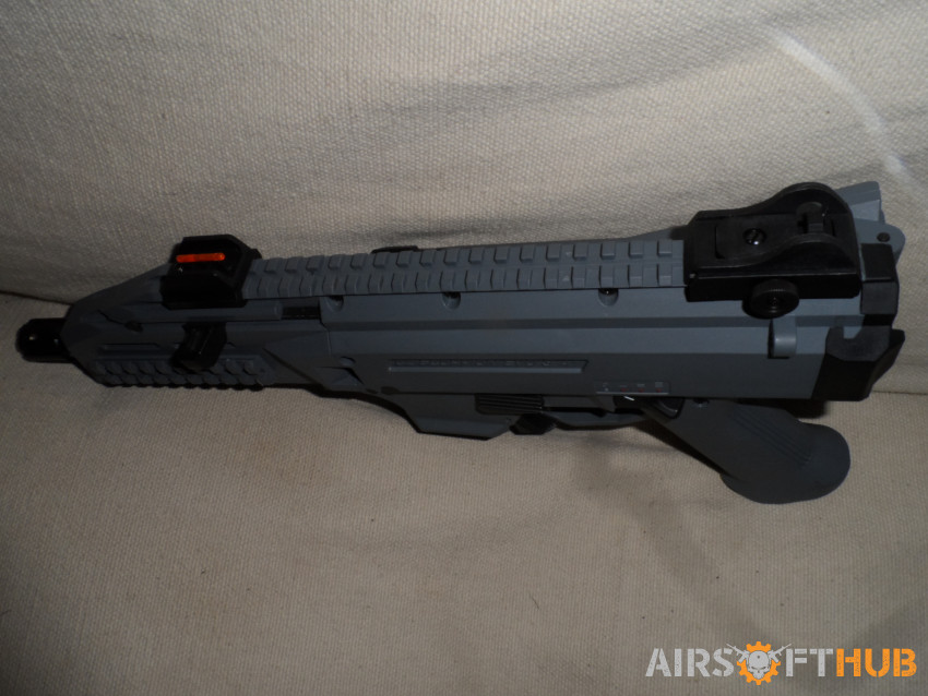 New Evo 2020 SMG-Grey £275 - Used airsoft equipment