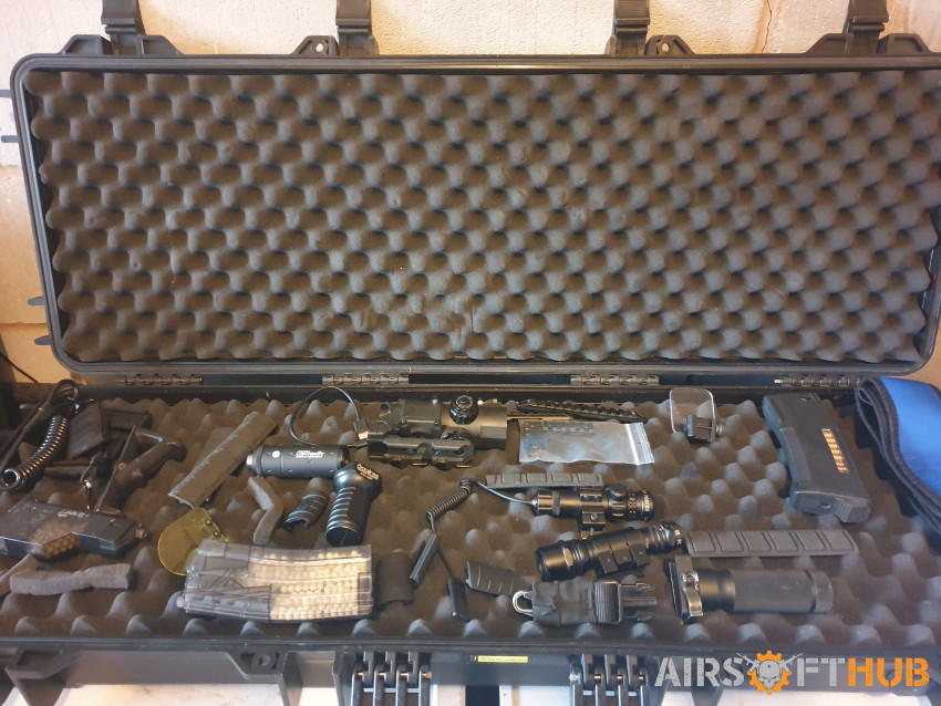 Accessories & Clothing - Used airsoft equipment