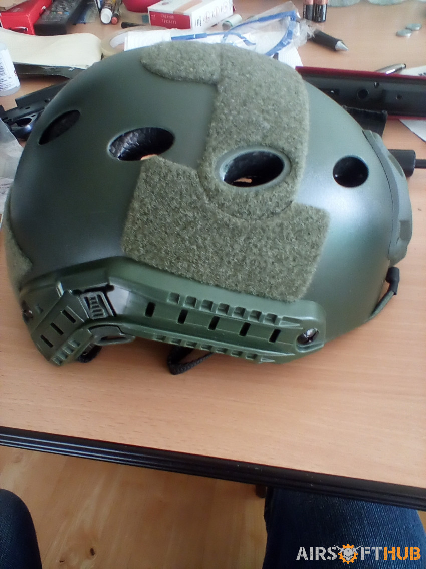 NEW QMFIVE Tactical Helmet - Used airsoft equipment