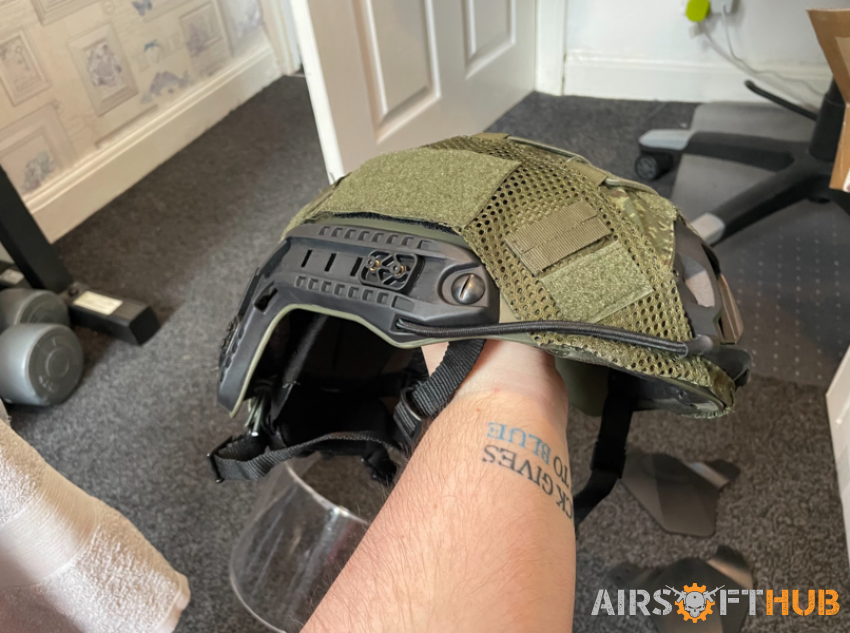 FMA PJ Fast Helmet + Extras - Used airsoft equipment