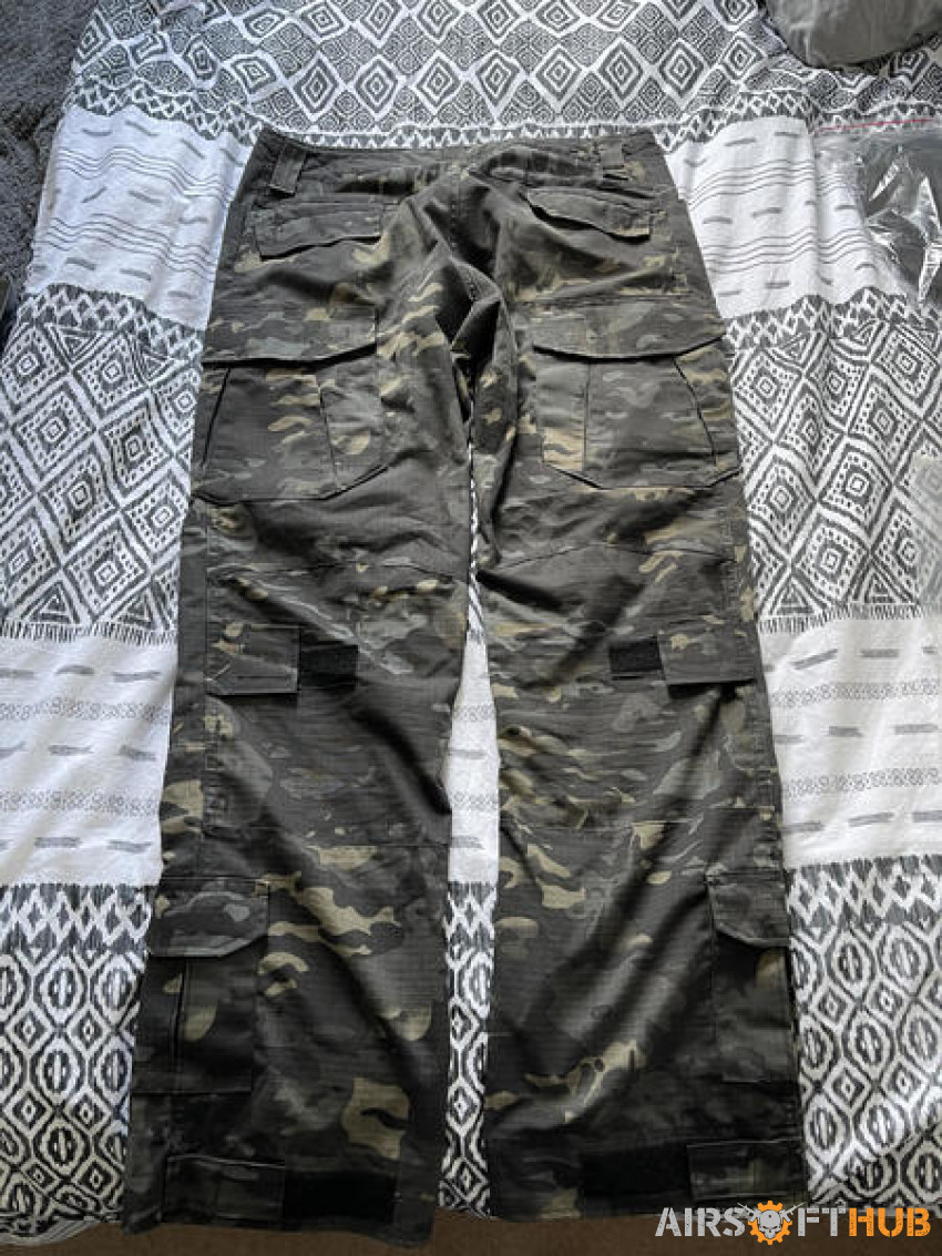 Black Multi-cam trousers - Used airsoft equipment