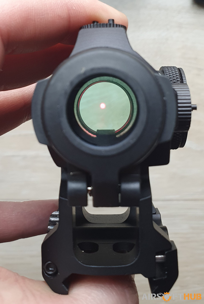T2 Red Dot Sight - Used airsoft equipment