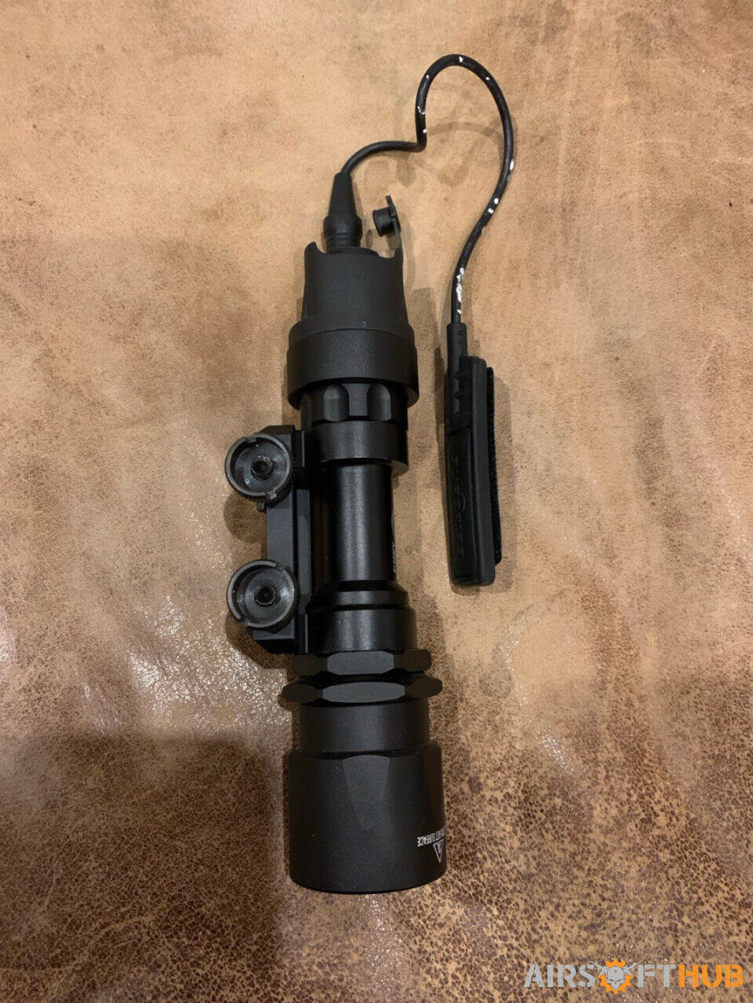 SUREFIRE Pressure Torch Grip - Used airsoft equipment