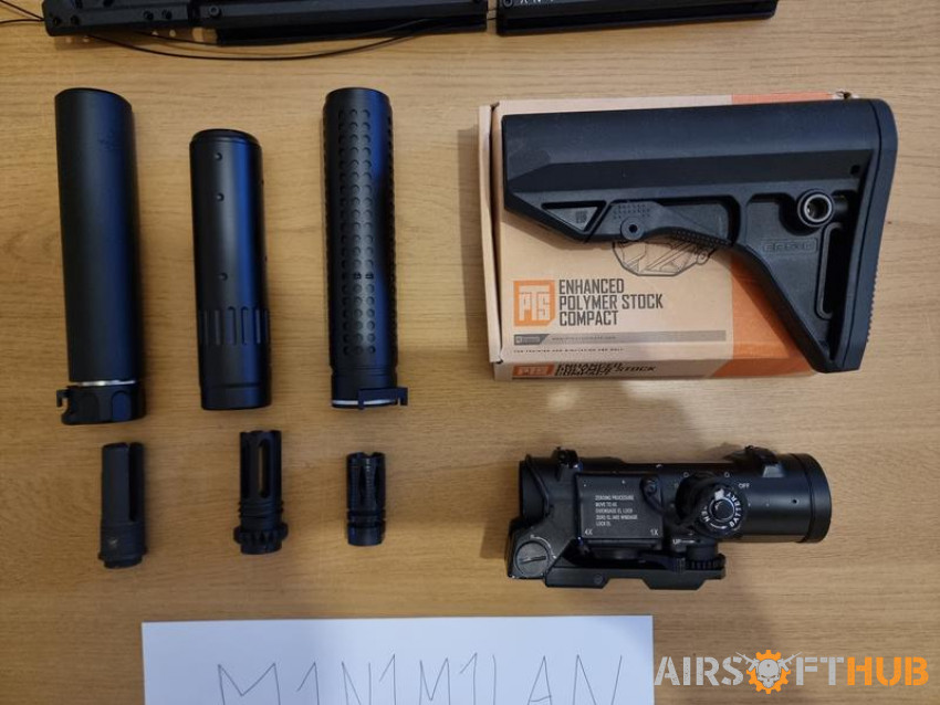 Assortment of accessories - Used airsoft equipment