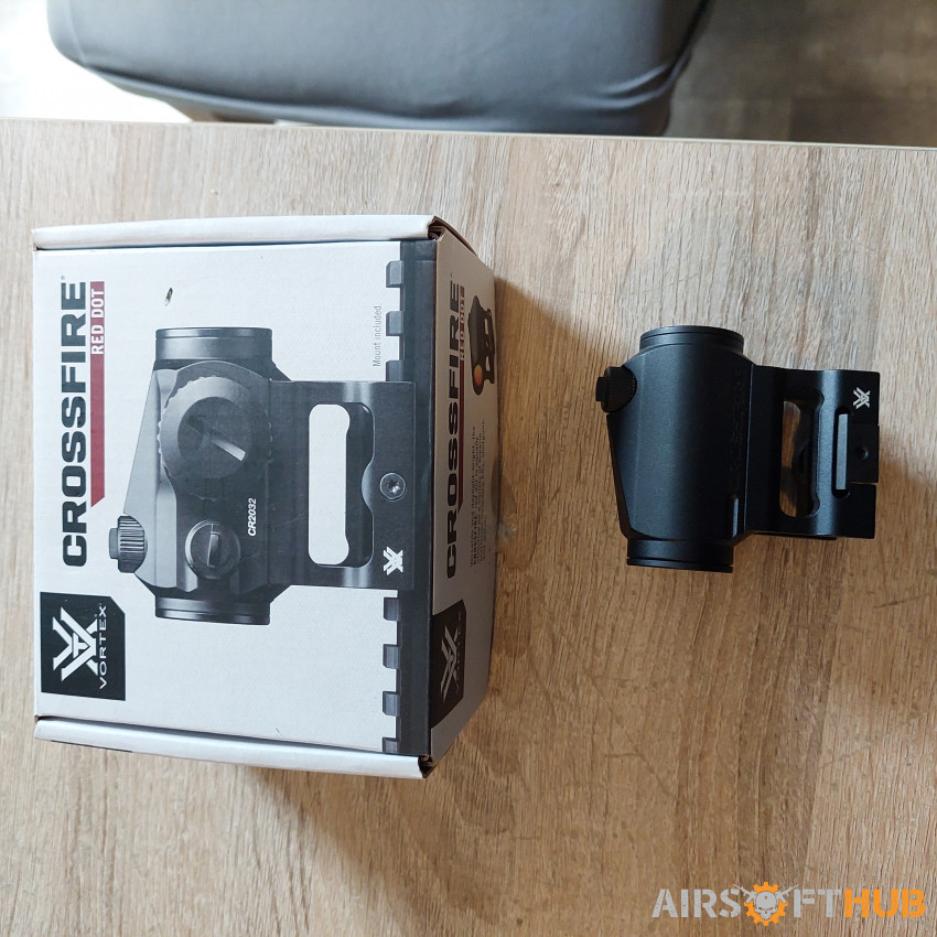 Vortex Crossfire 2 MOA Red Dot - Used airsoft equipment
