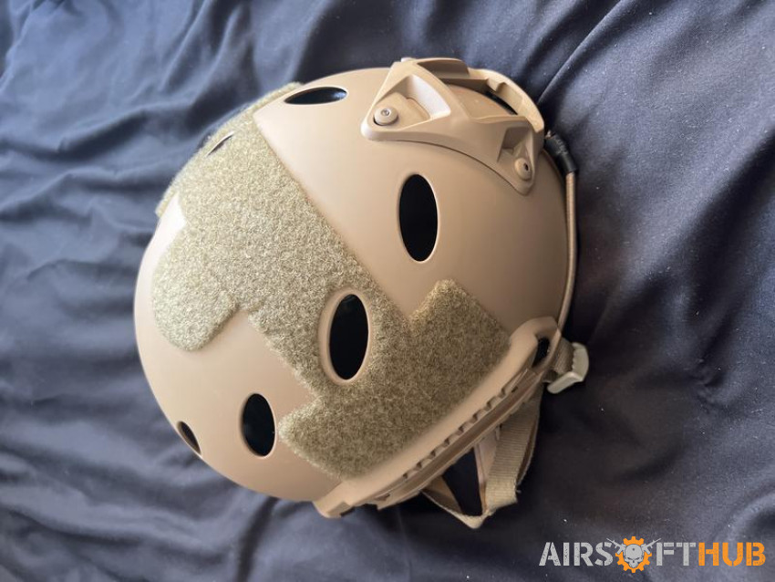 One Tigris helmet fast helmet - Used airsoft equipment