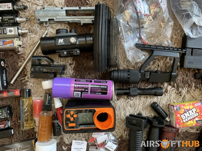 Loads of items - Used airsoft equipment