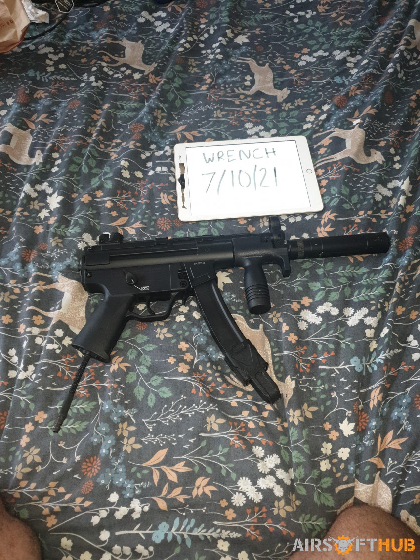 P* Powered MP5K - Used airsoft equipment