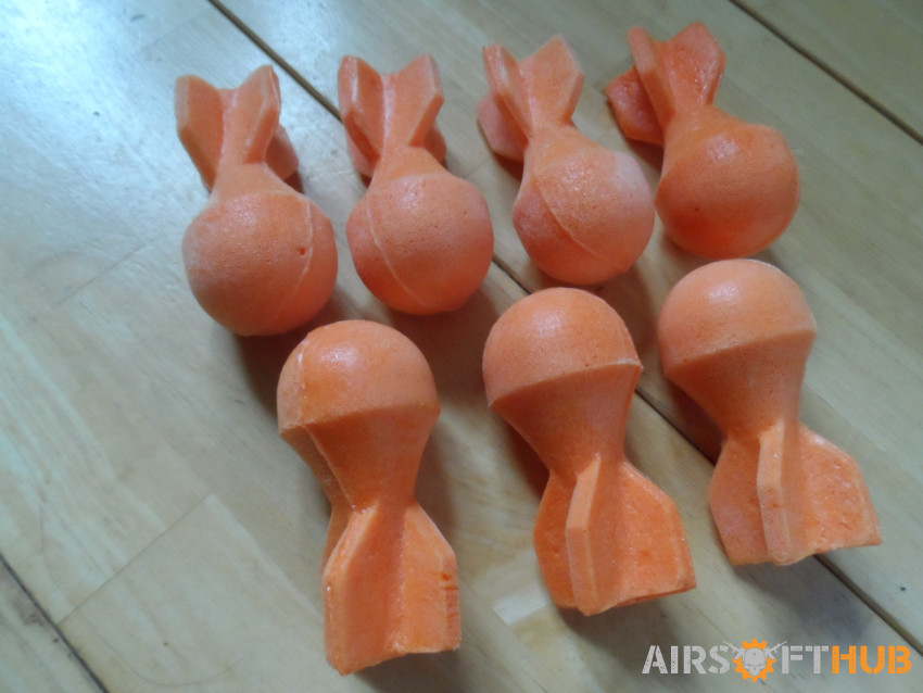 TAG Grenades- 20 +7 Practice - Used airsoft equipment