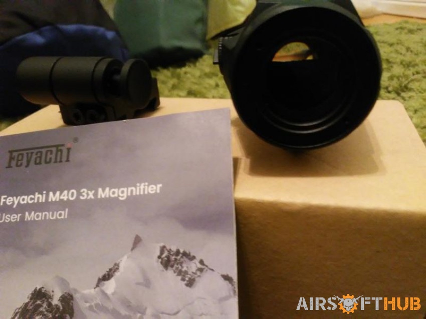 Feyachi M40 3X Red Dot Magnifi - Used airsoft equipment