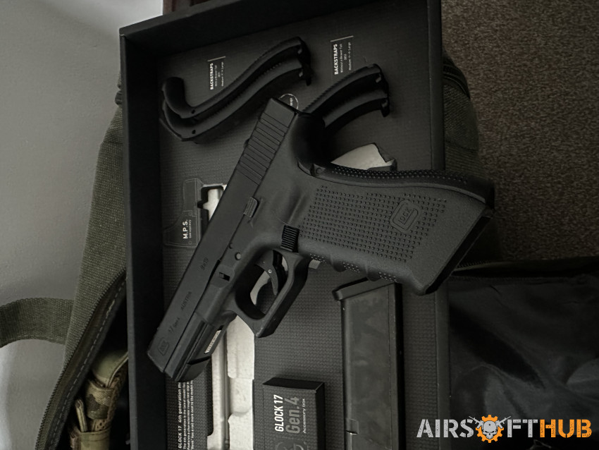 Tokyo Marui Glock 17 Gen 4 - Used airsoft equipment