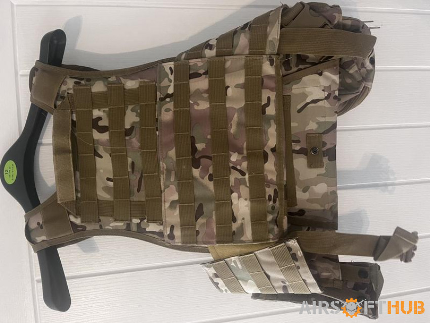 Camo Vest Plate Carrier - Used airsoft equipment