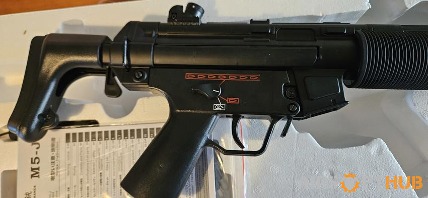 Jing Gong M5 Series SMG-5 SD6 - Used airsoft equipment