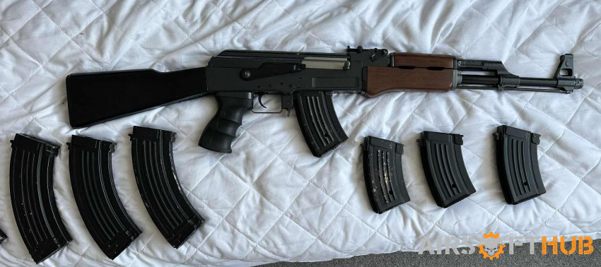 Tokyo Marui AK47 plus extras - Used airsoft equipment