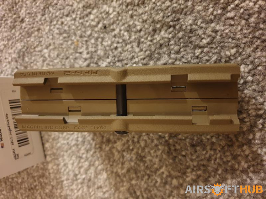Genuine Magpul AFG2 In FDE - Used airsoft equipment