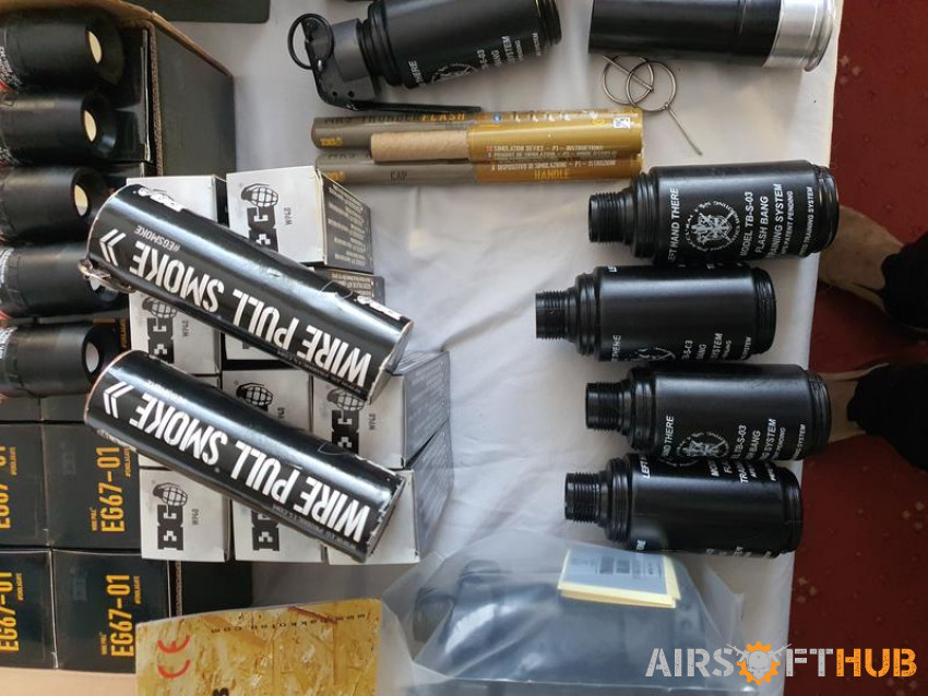 Pyro Bundle - Used airsoft equipment