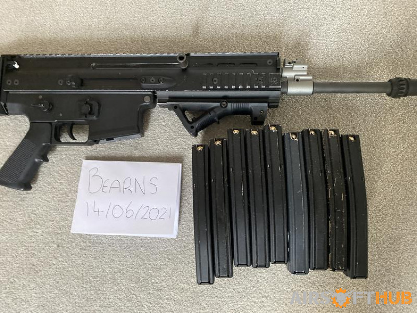 WE Scar L w/9 mags - Used airsoft equipment