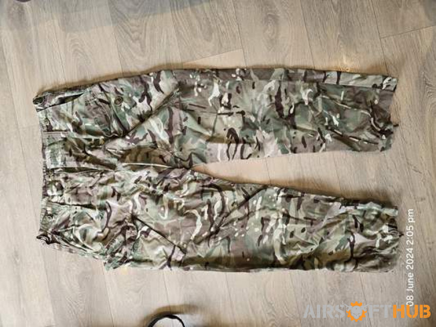 Tac bag full of items - Used airsoft equipment