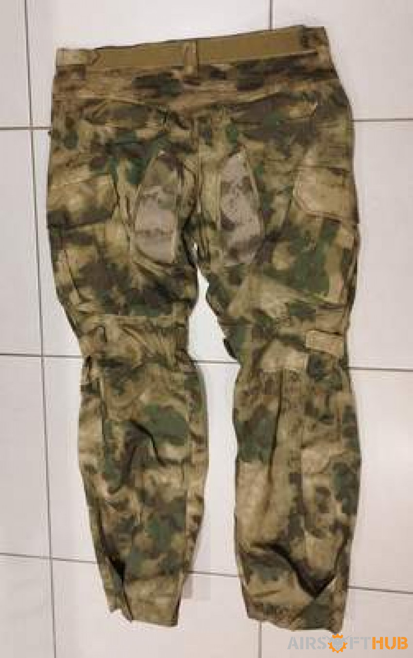 Combat uniform AtacsFG size XL - Used airsoft equipment