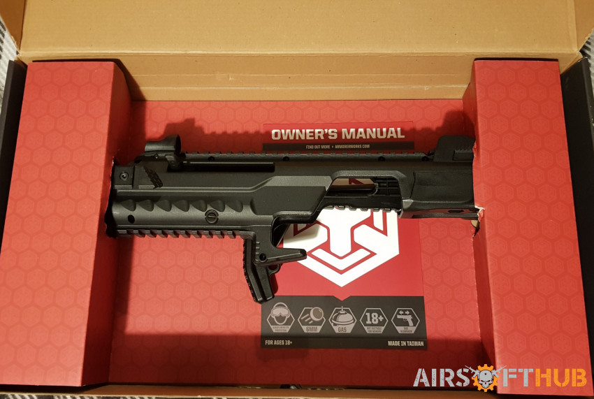 AW Glock G17 carbne kit black - Used airsoft equipment