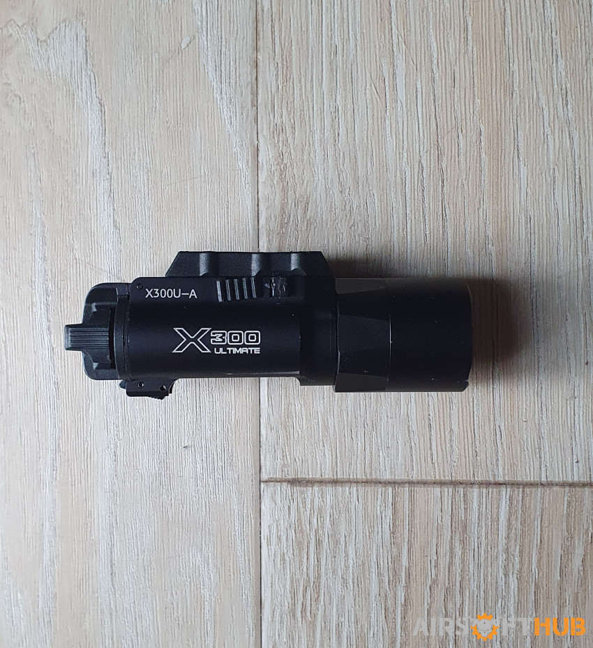Element SF X300 Flashlight - Used airsoft equipment