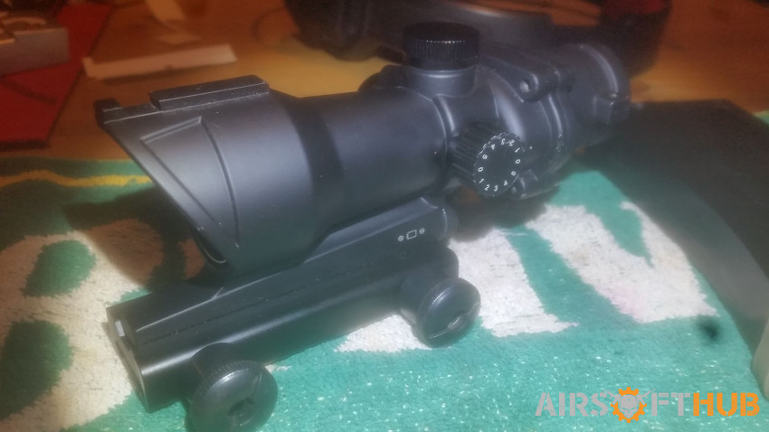 1x32 ACOG red/green dot sight - Used airsoft equipment