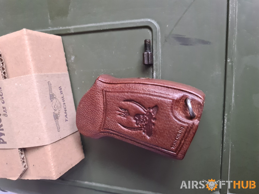 Ukraine made grip - Used airsoft equipment