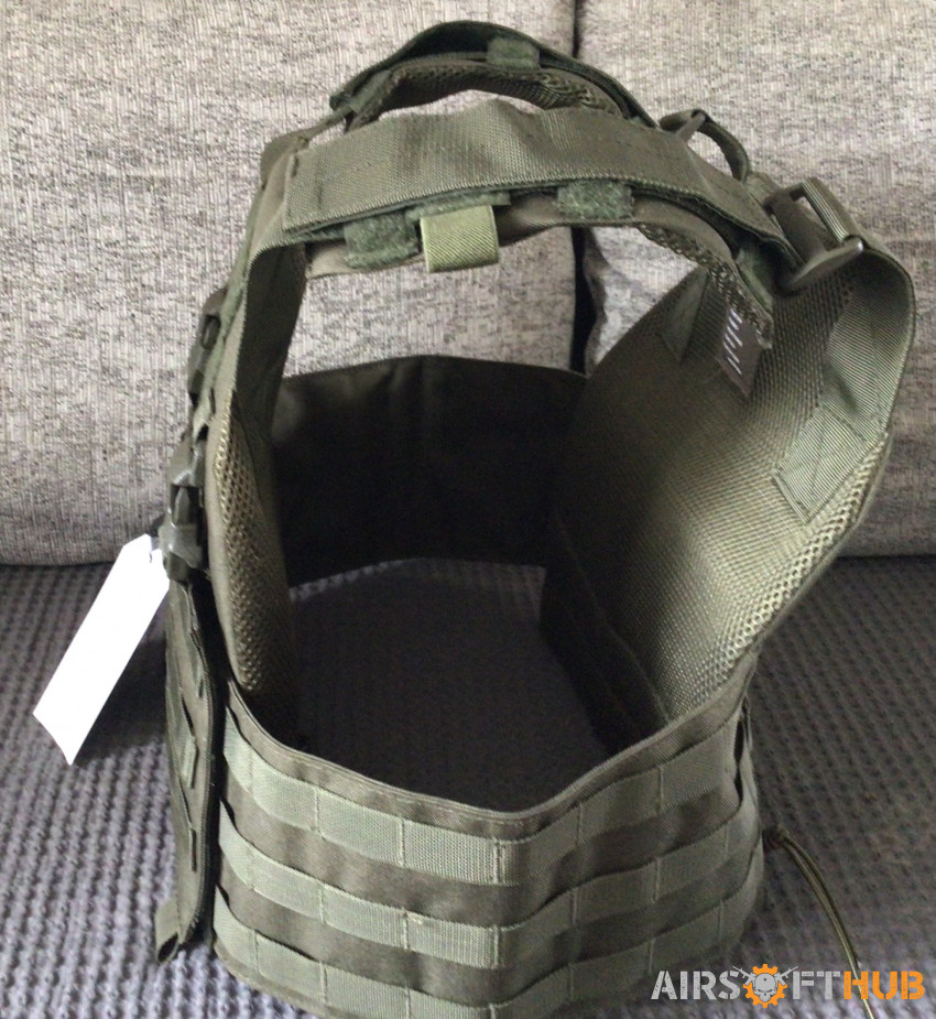 Fully loaded plate carrier - Used airsoft equipment