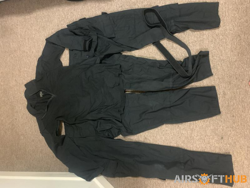 Black kit - Used airsoft equipment