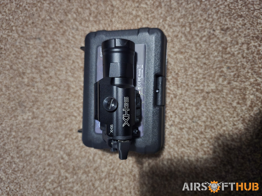 Wadsn xh35 torch - Used airsoft equipment
