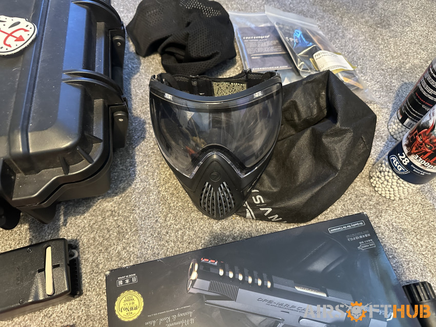 Hi capa airsoft bundle - Used airsoft equipment