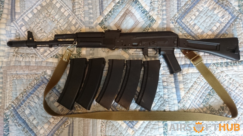 AK74MN + 5x Magazines + Extras - Used airsoft equipment