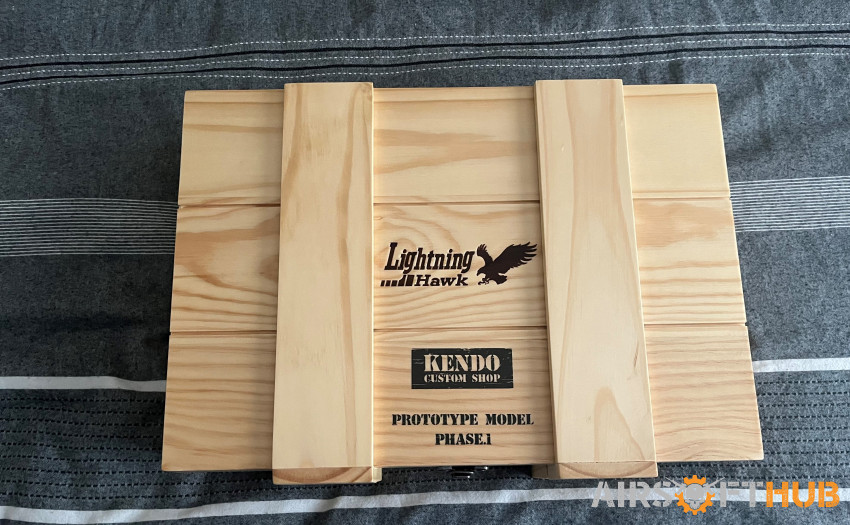 Tokyo Marui Lightning Hawk - Used airsoft equipment