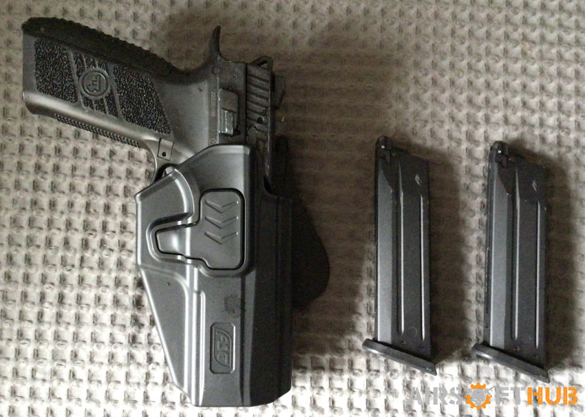 GBB Pistol and Holster - Used airsoft equipment