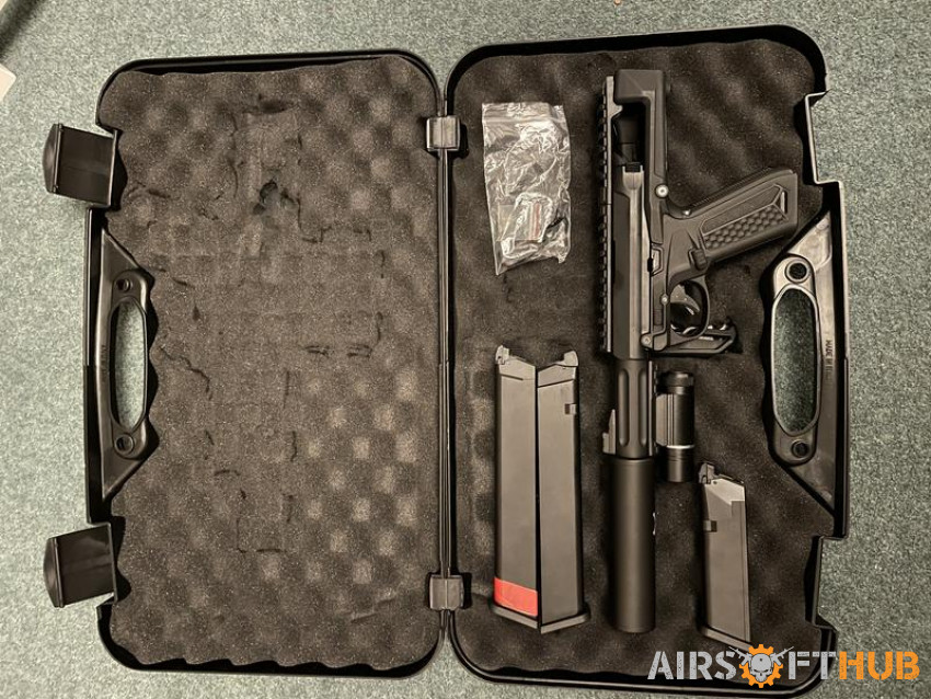 AAP-01 carbine bundle - Used airsoft equipment