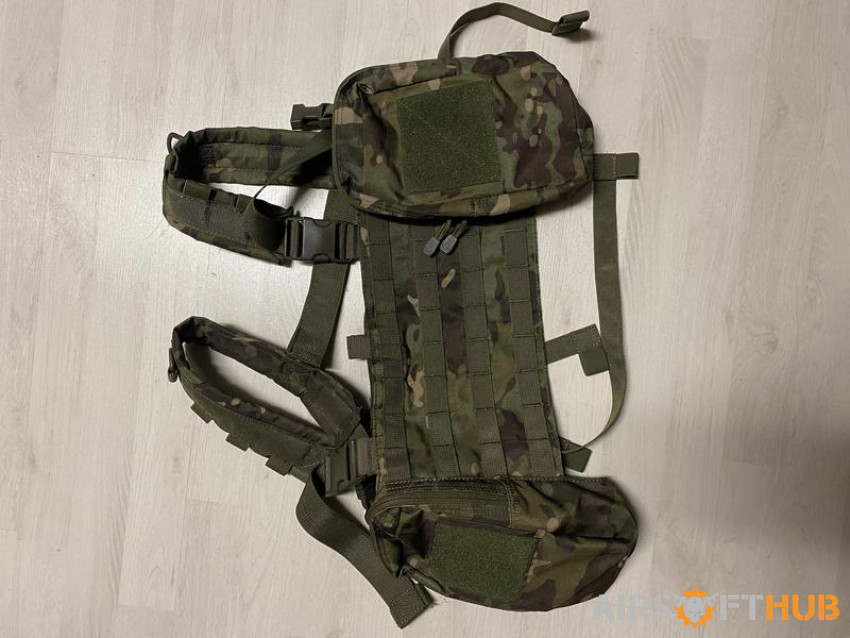 Camo molle chest rig - Used airsoft equipment
