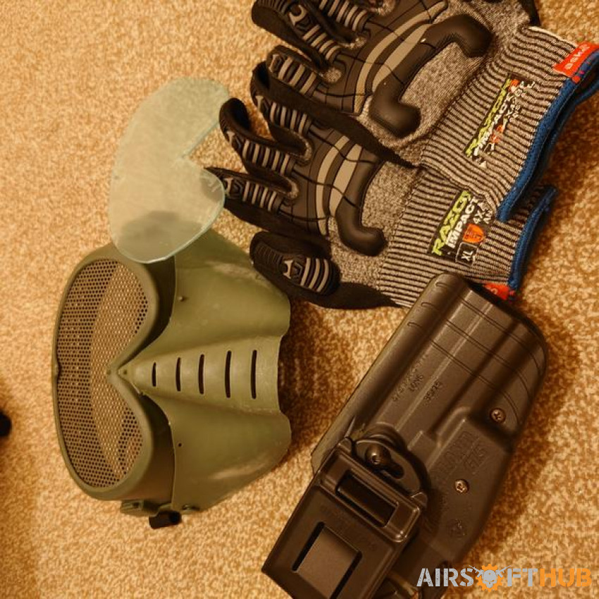 Starter sidearm gear set - Used airsoft equipment