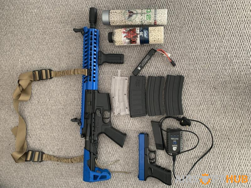 Airsoft M4 2 tone with pistol - Used airsoft equipment