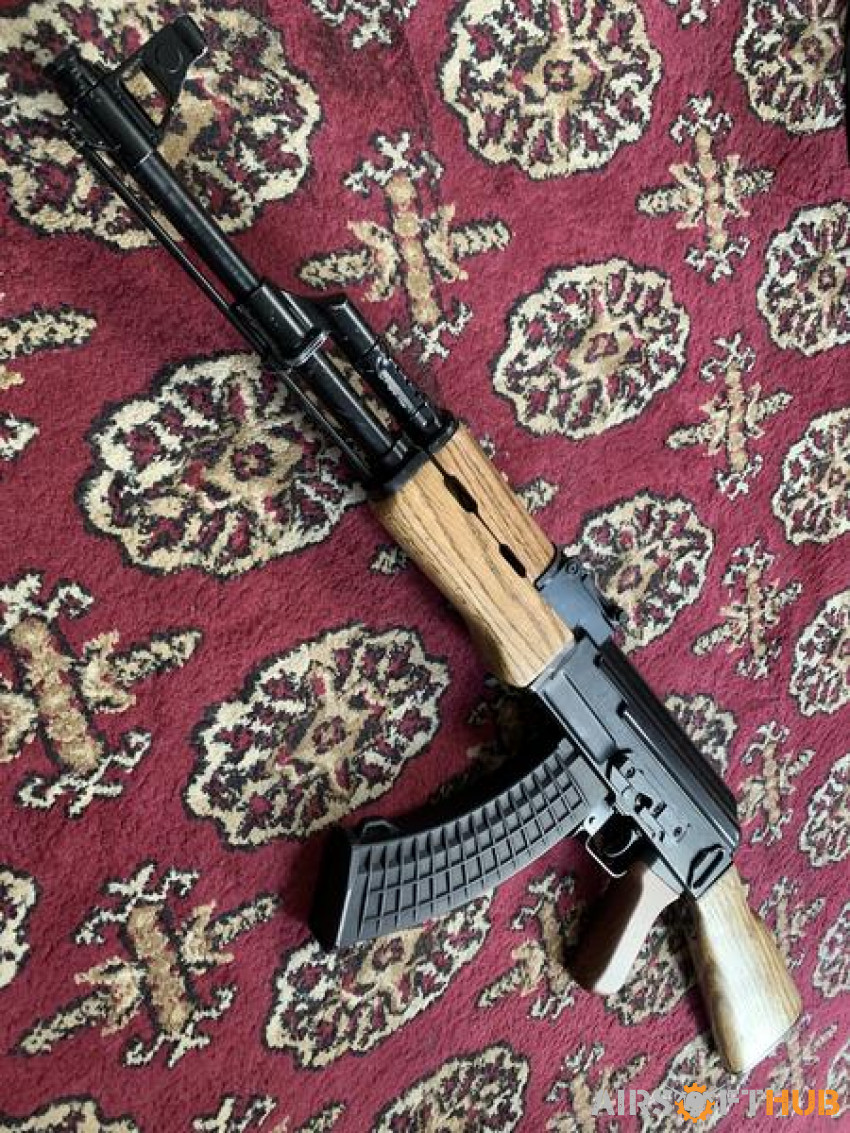 Full metal and real wood AK47 - Used airsoft equipment