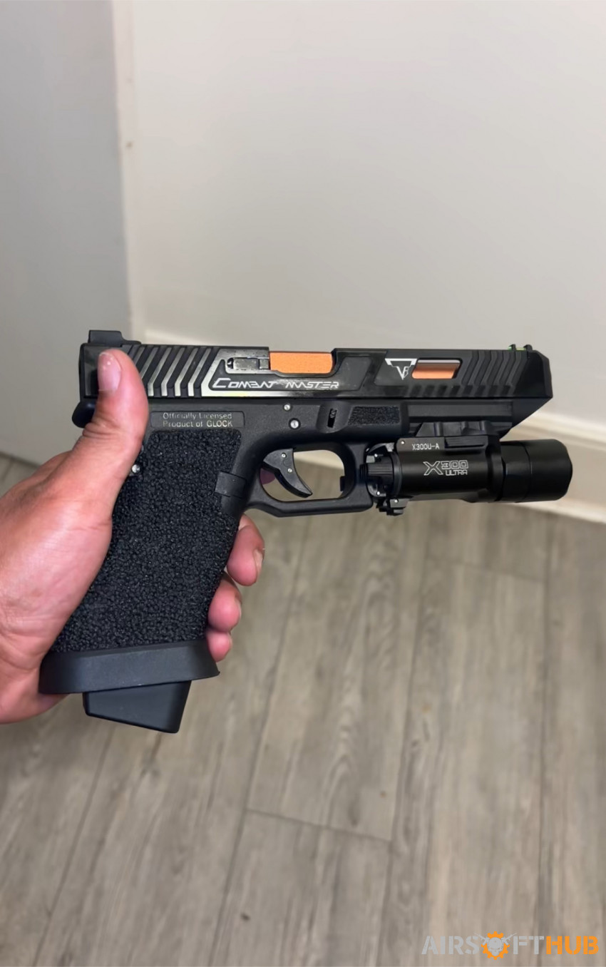 Vfc g17 gen 4 fully custom - Used airsoft equipment