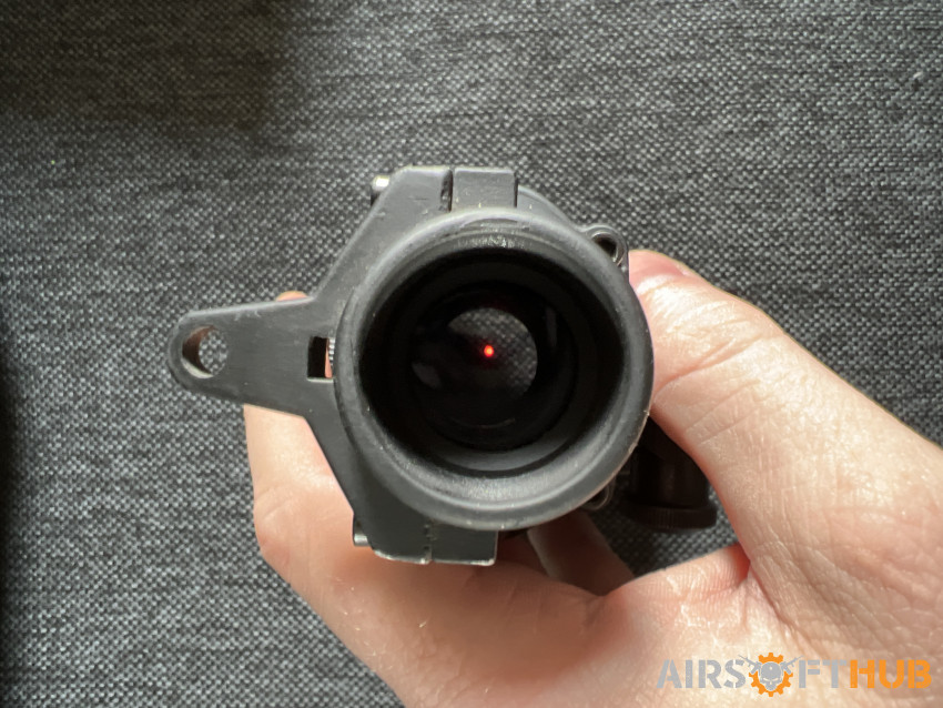 Red/Green dot sight - Used airsoft equipment