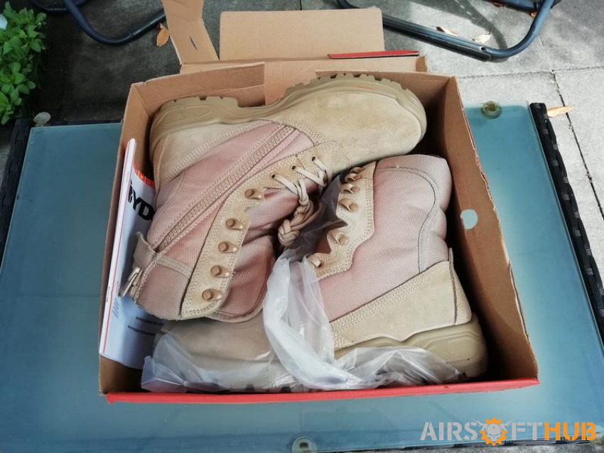 Desert boots. Size 44.5. - Used airsoft equipment