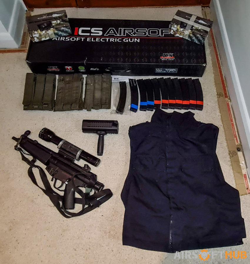 ICS MP5A3 British SAS Package: - Used airsoft equipment
