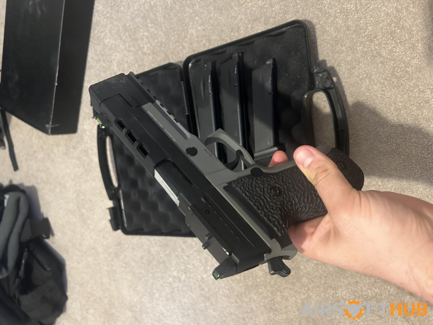 Airsoft gear - Used airsoft equipment